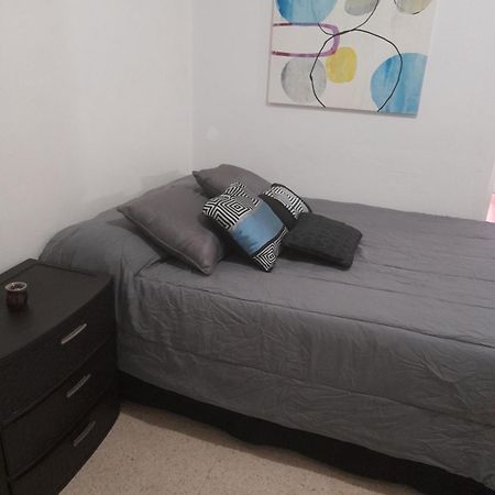 Hermoso Apartamento Frente Aeropuerto De Isla Verde Сан-Хуан Экстерьер фото